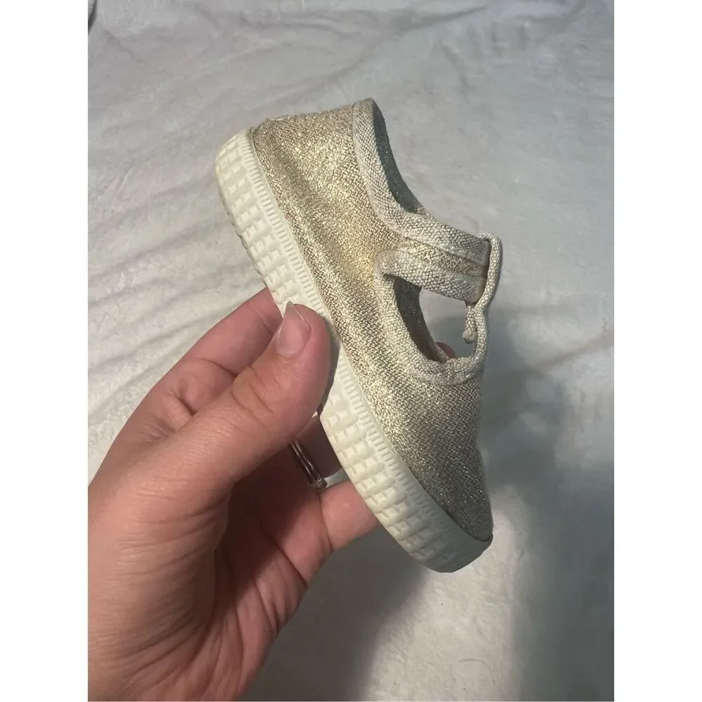 Cienta Gold Metallic Toddler Shoes Size 22C US Size 6/6.5 Toddler